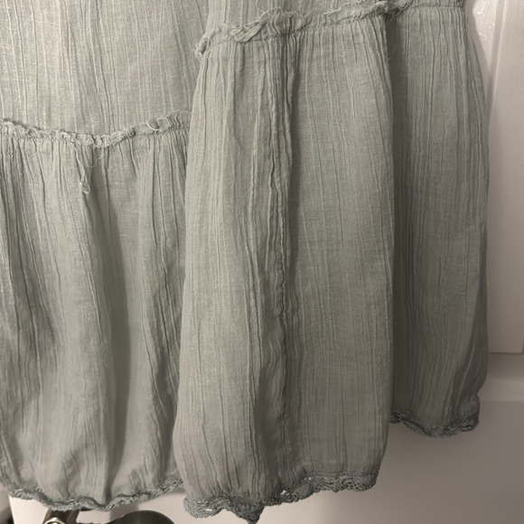 Aritzia dress in min green with attached slip - Picture 8 of 8